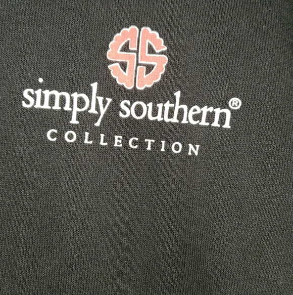 Simply Southern Black Long Sleeve Shirt, Medium, Arm Patch - Picture 4 of 6
